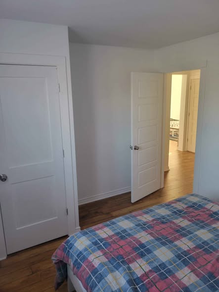 URGENCE ET OPPORTUNITÉ : Chambre disponible DÈS AUJOURD'HUI.