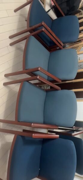 chaises bleues- Gratuit a donner